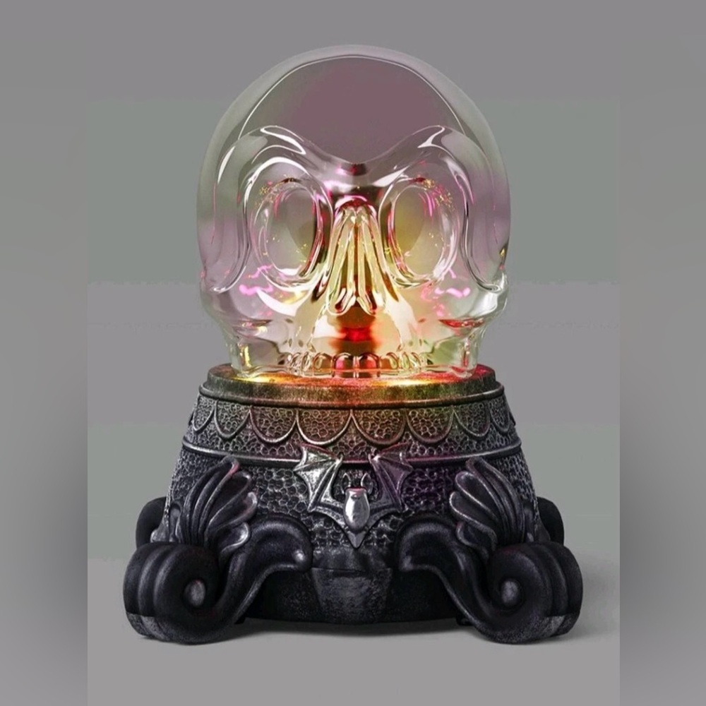 Hyde and EEK! 6.5” Animated Plasma Skull Halloween Decor Prop